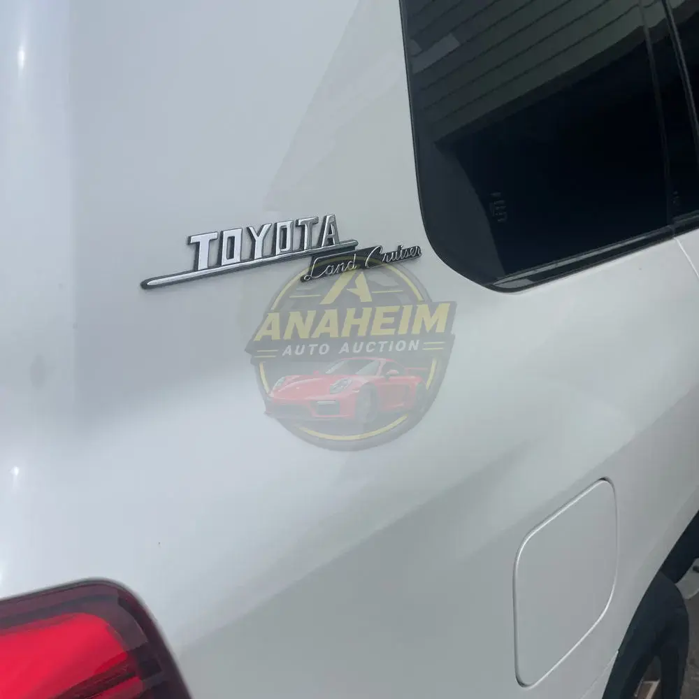 2020 Toyota Land Cruiser Heritage Edition