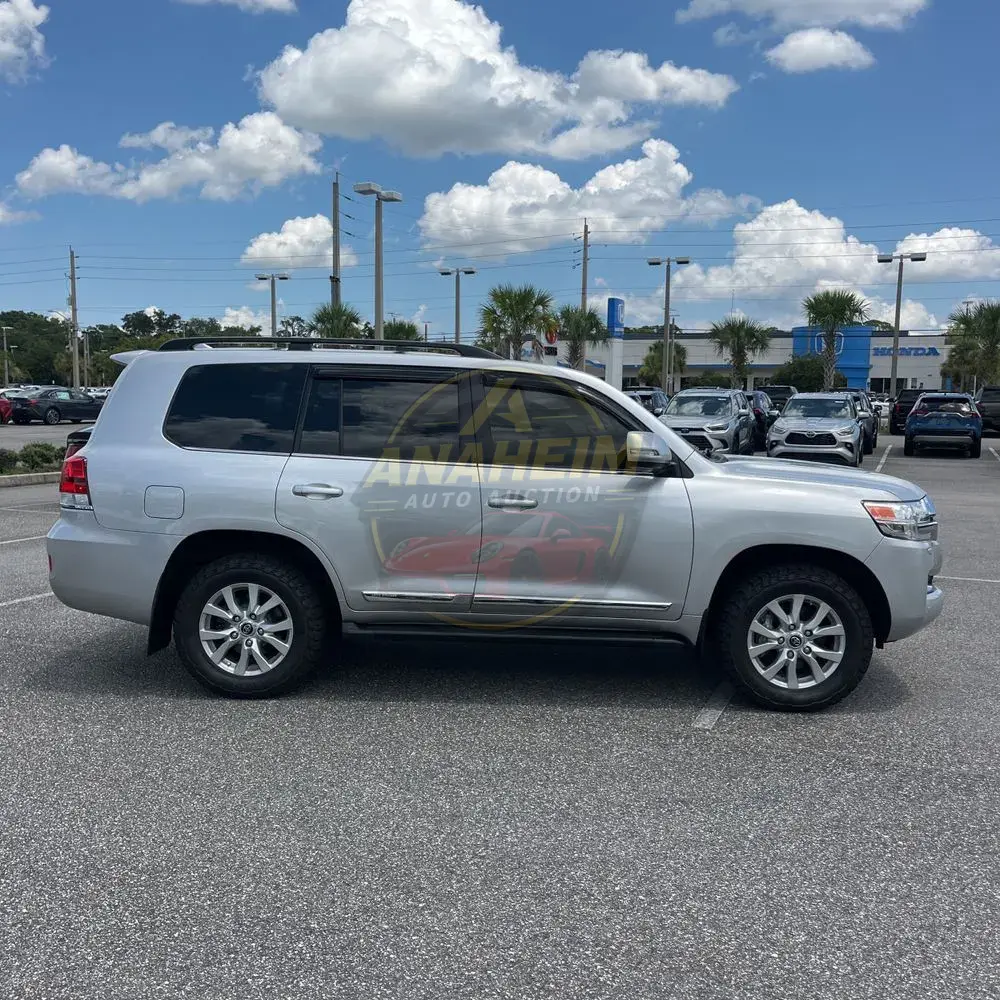 2020 Toyota Land Cruiser Base