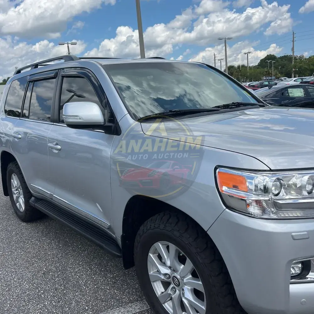 2020 Toyota Land Cruiser Base