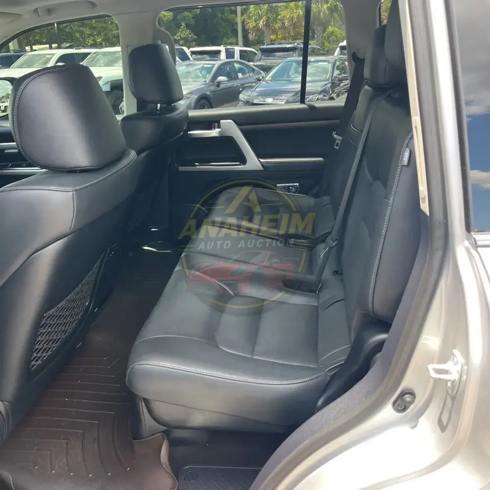 2020 Toyota Land Cruiser Base
