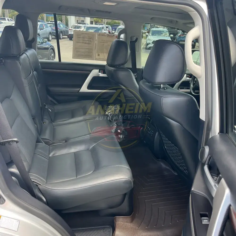 2020 Toyota Land Cruiser Base