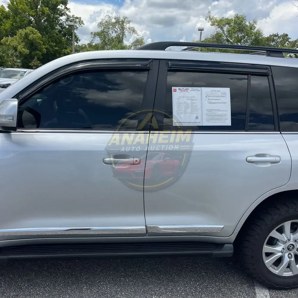 2020 Toyota Land Cruiser Base