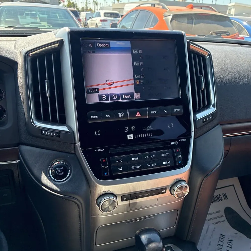 2018 Toyota Land Cruiser Base
