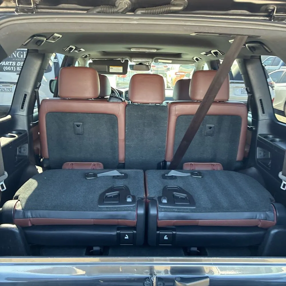 2018 Toyota Land Cruiser Base