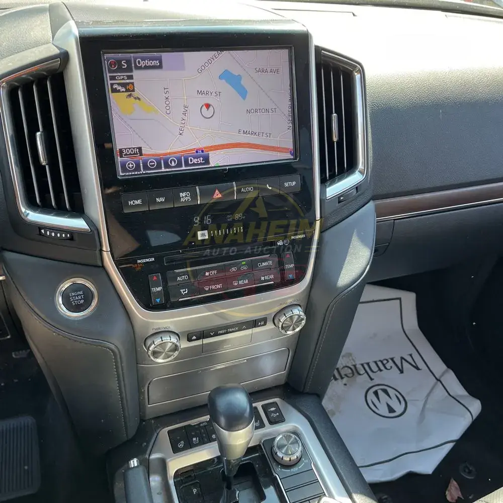 2020 Toyota Land Cruiser Base