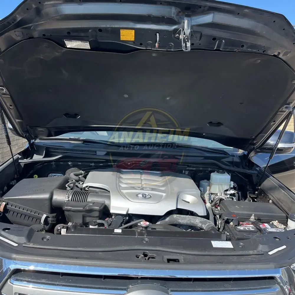 2020 Toyota Land Cruiser Base