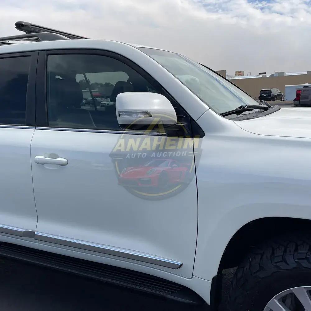 2019 Toyota Land Cruiser Base