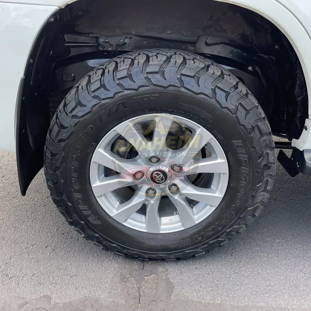 2019 Toyota Land Cruiser Base