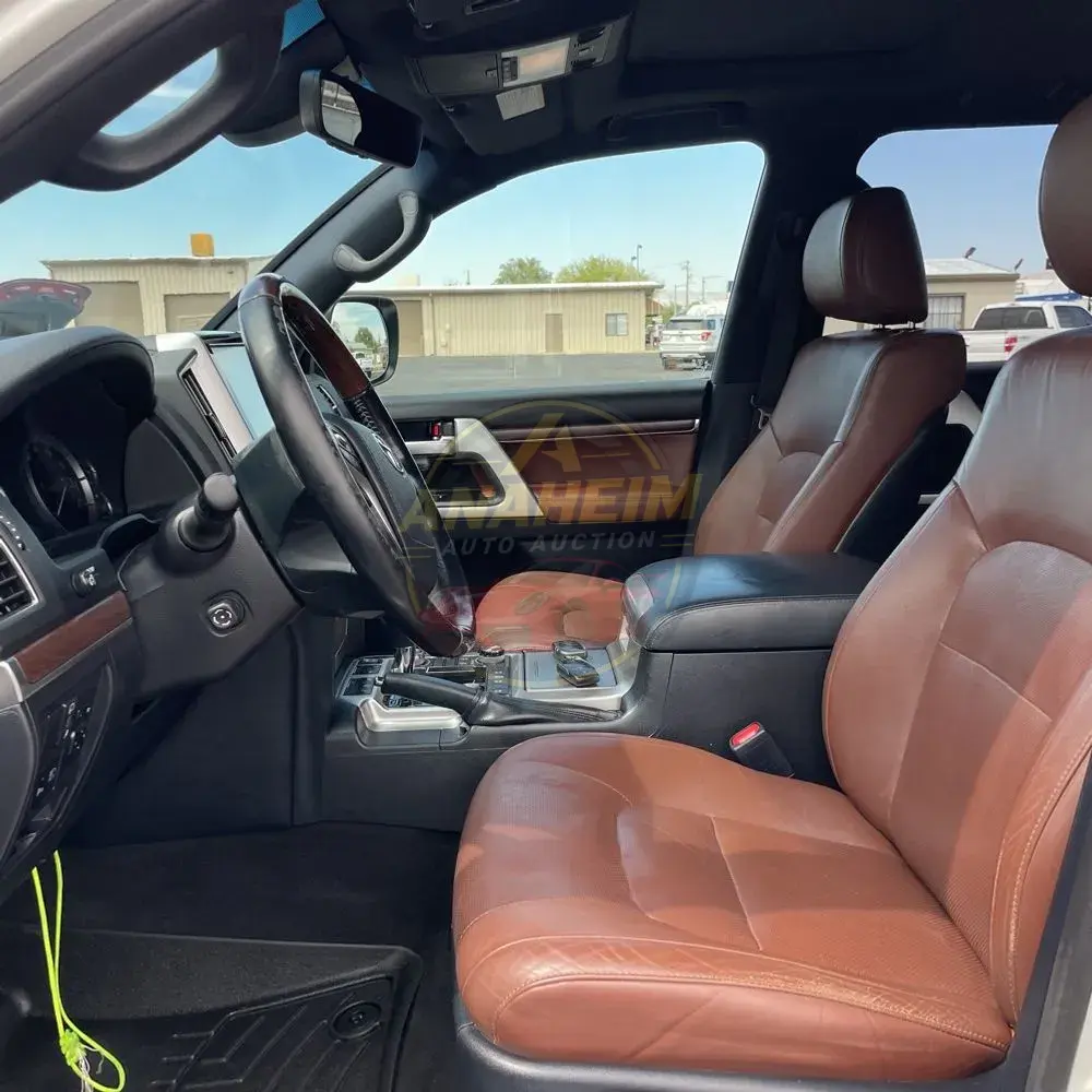 2019 Toyota Land Cruiser Base