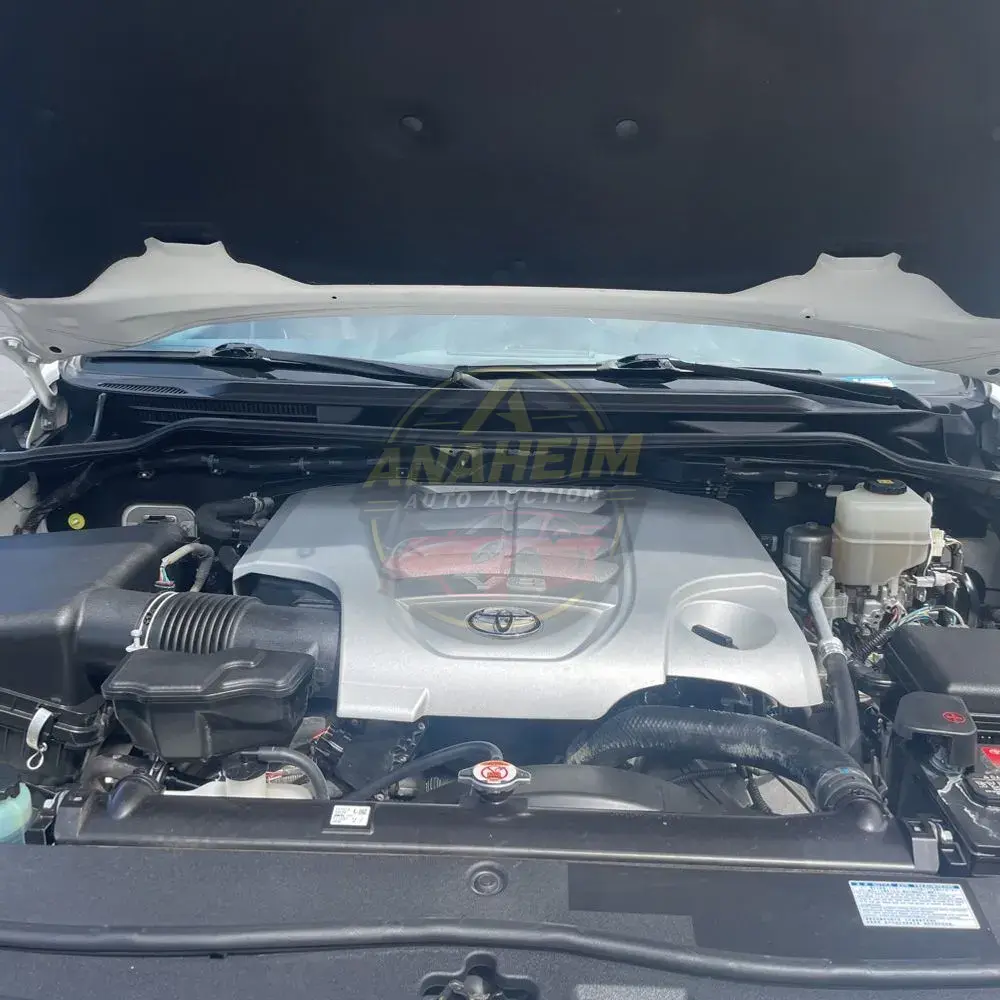 2019 Toyota Land Cruiser Base