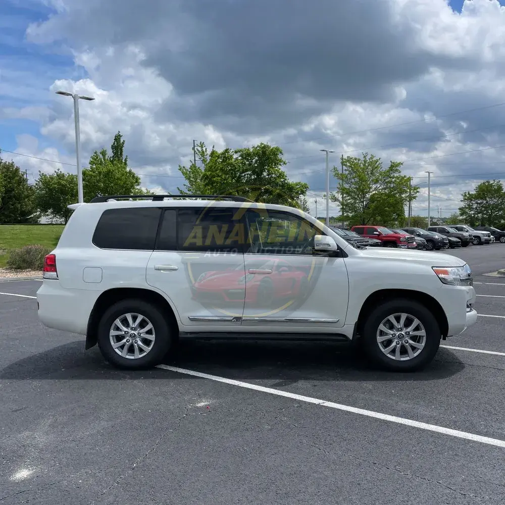 2020 Toyota Land Cruiser Base