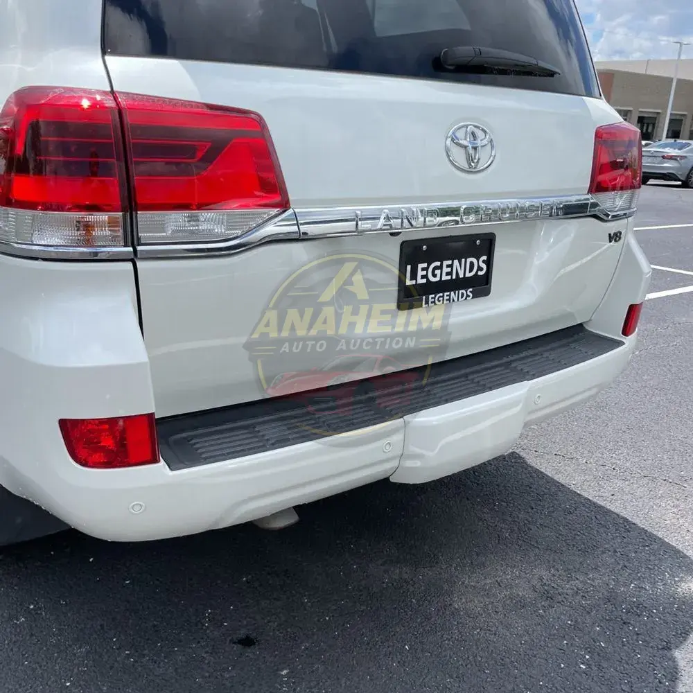 2020 Toyota Land Cruiser Base