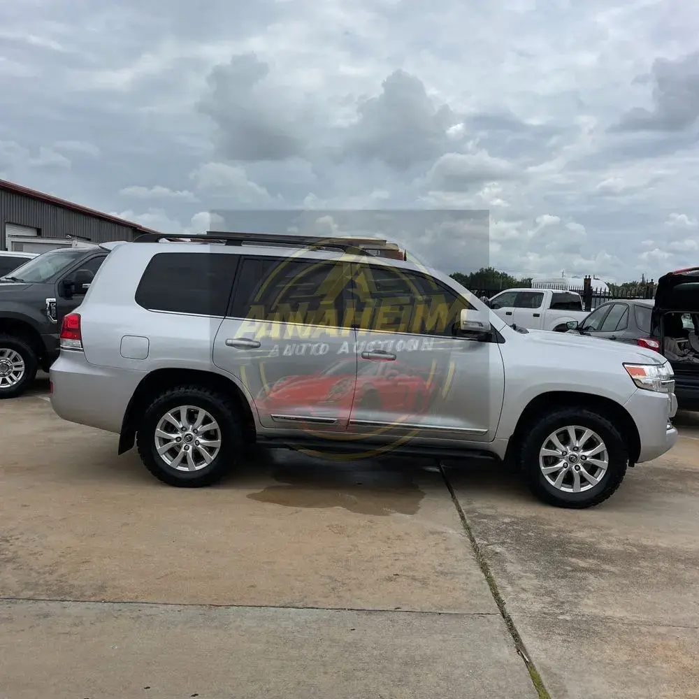 2018 Toyota Land Cruiser Base
