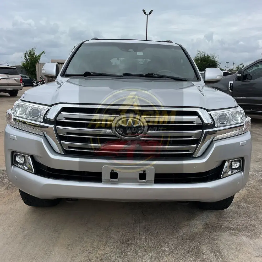 2018 Toyota Land Cruiser Base