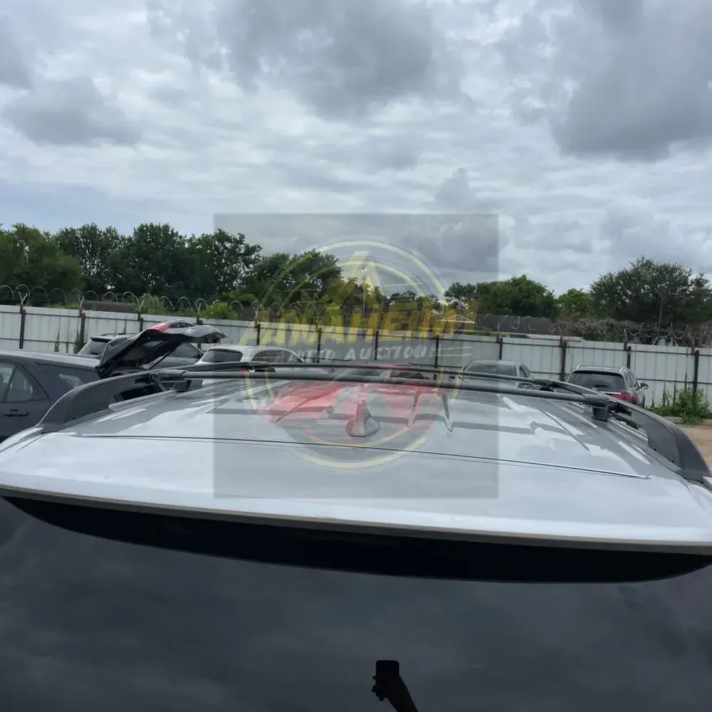 2018 Toyota Land Cruiser Base