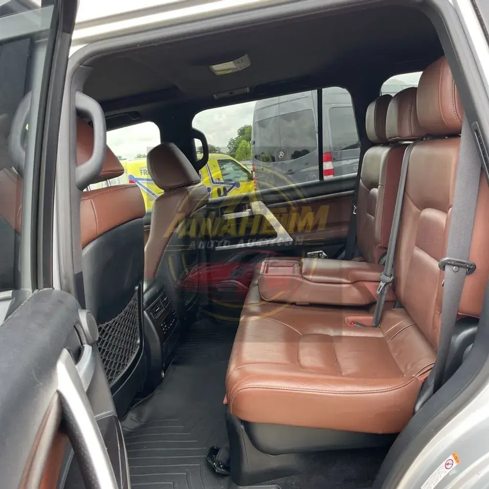 2018 Toyota Land Cruiser Base