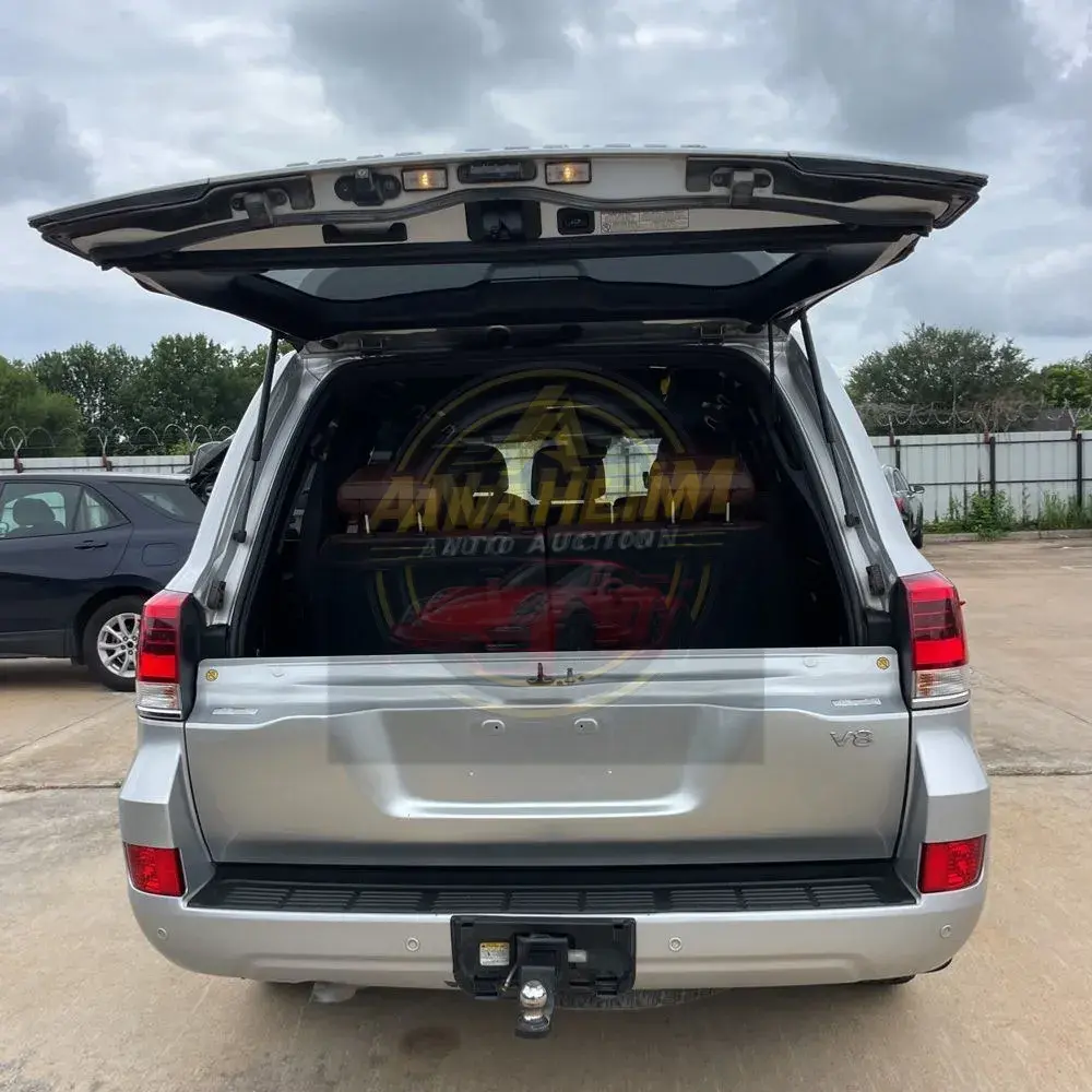 2018 Toyota Land Cruiser Base
