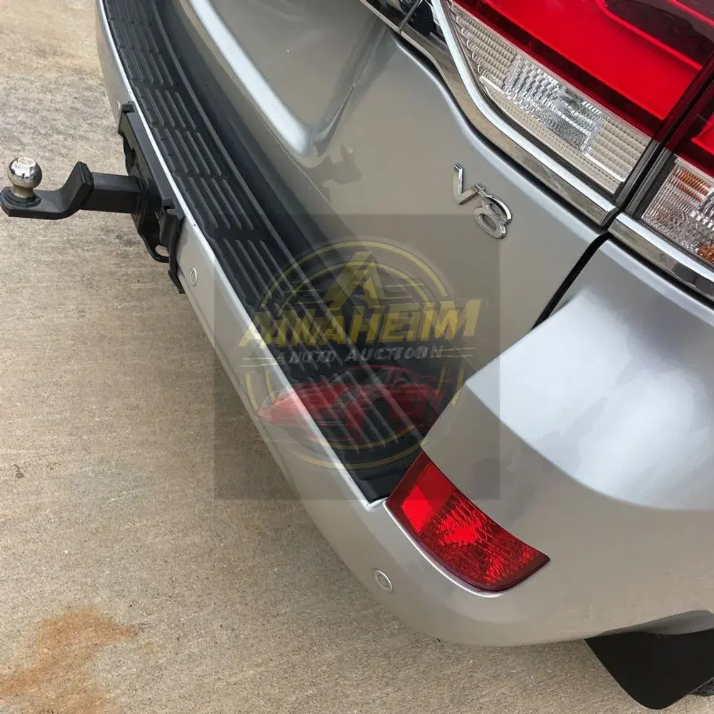 2018 Toyota Land Cruiser Base