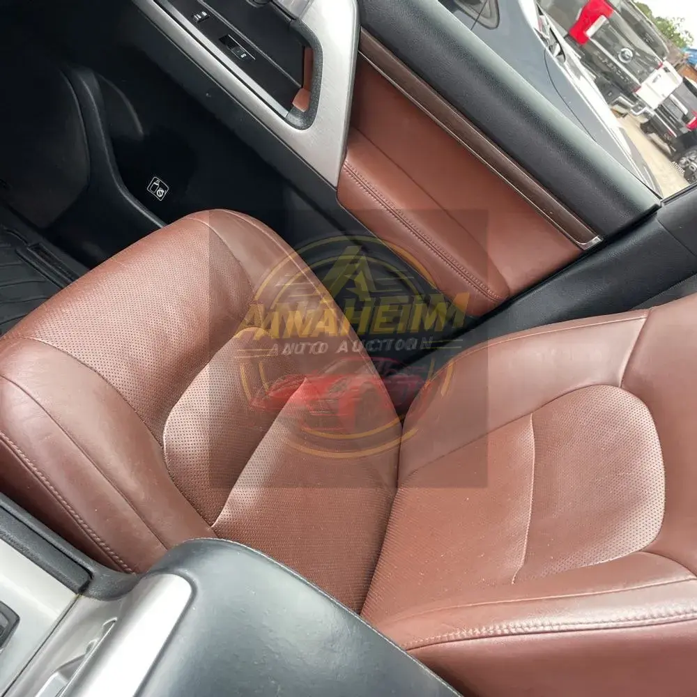 2018 Toyota Land Cruiser Base