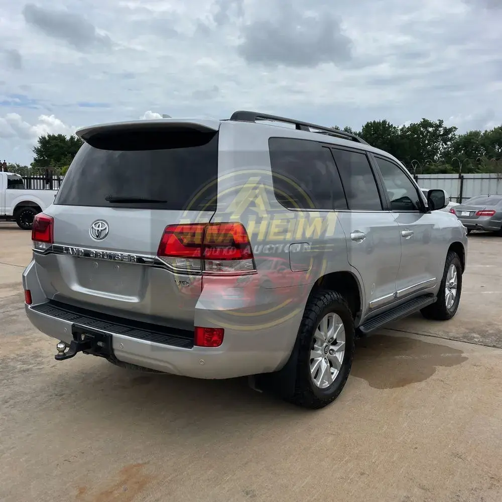 2018 Toyota Land Cruiser Base