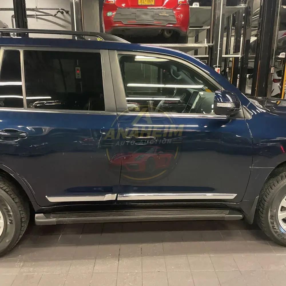 2019 Toyota Land Cruiser Base