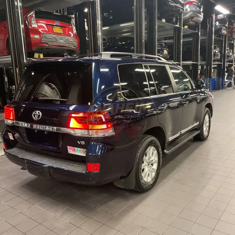 2019 Toyota Land Cruiser Base