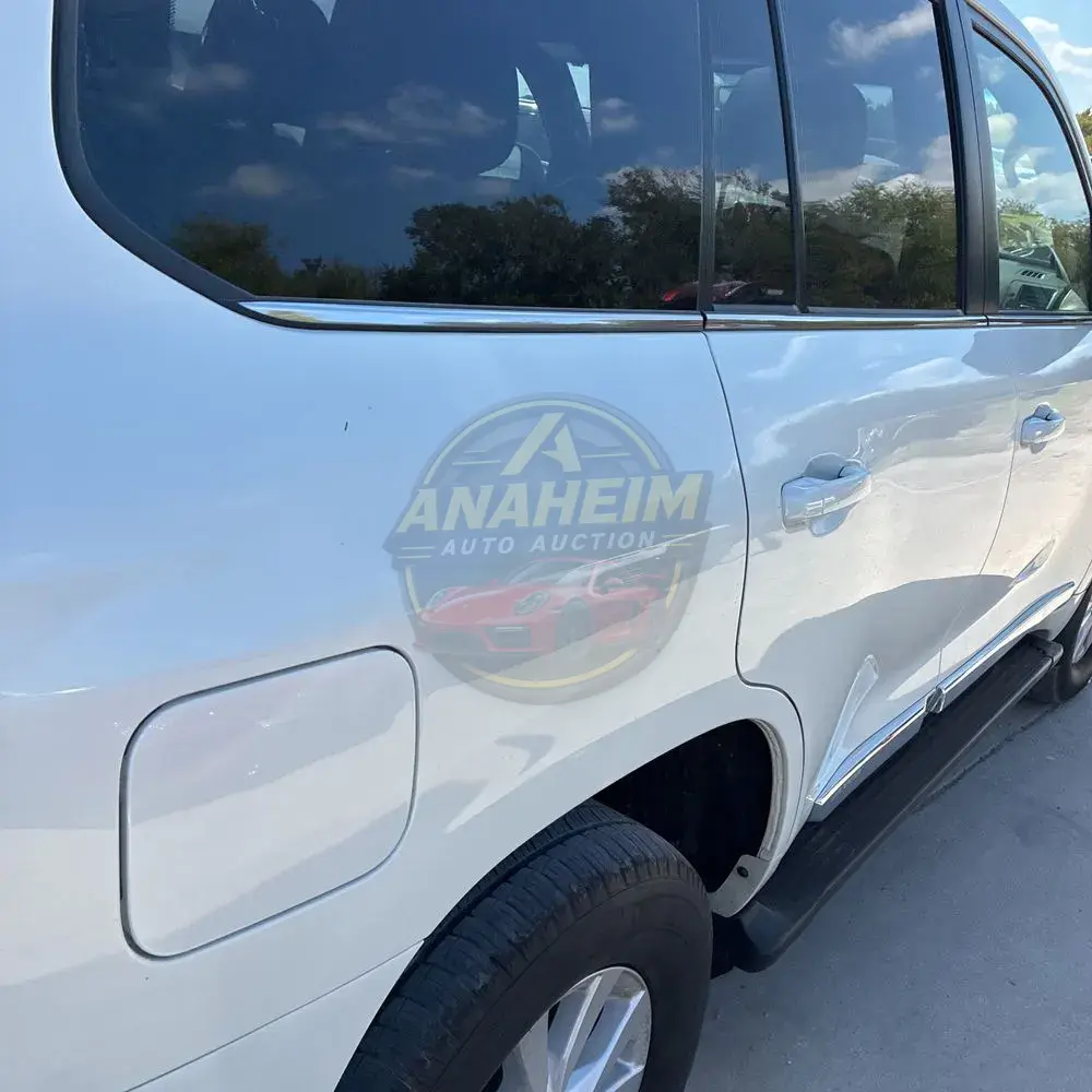 2020 Toyota Land Cruiser Base