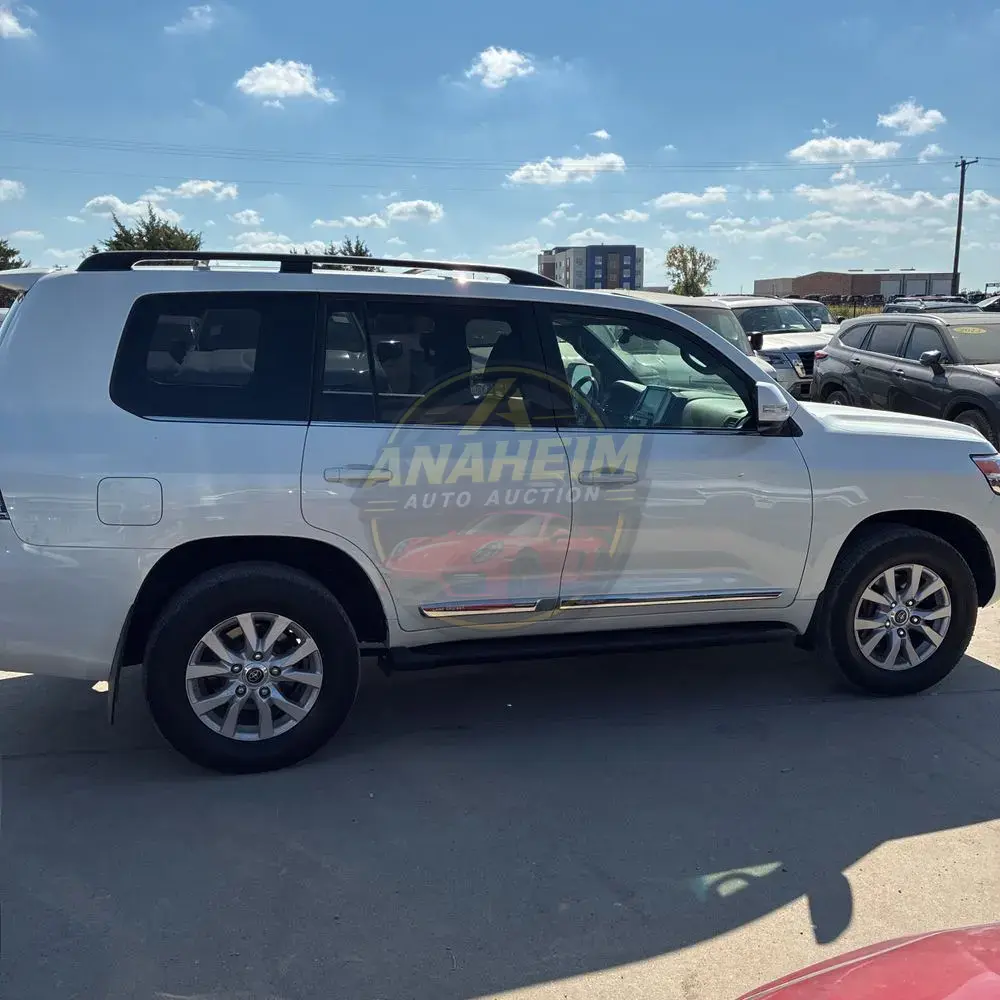 2020 Toyota Land Cruiser Base