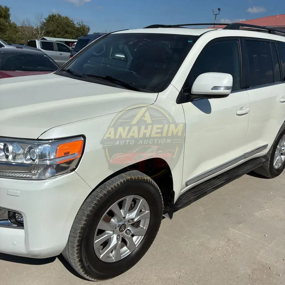 2020 Toyota Land Cruiser Base