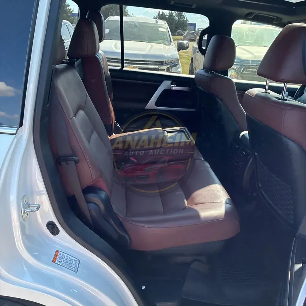 2020 Toyota Land Cruiser Base