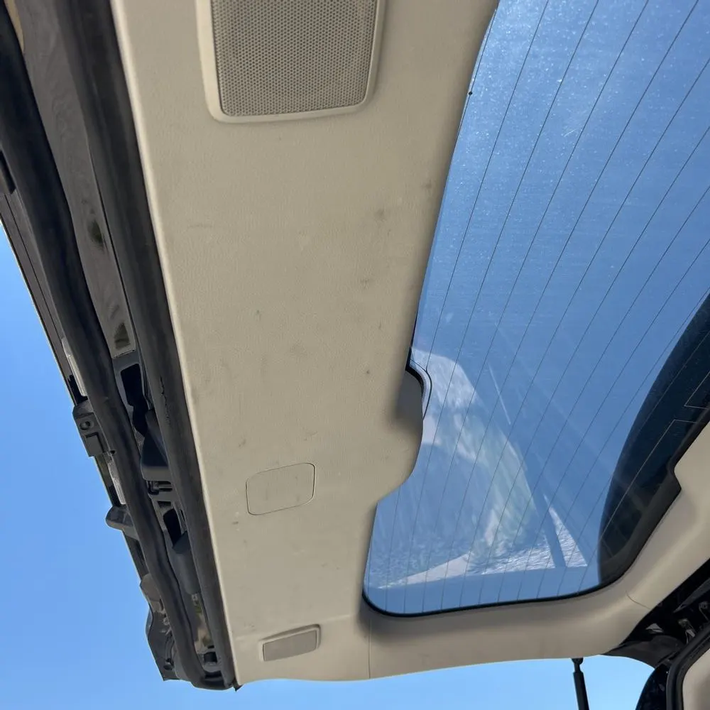 2016 Toyota Land Cruiser Base