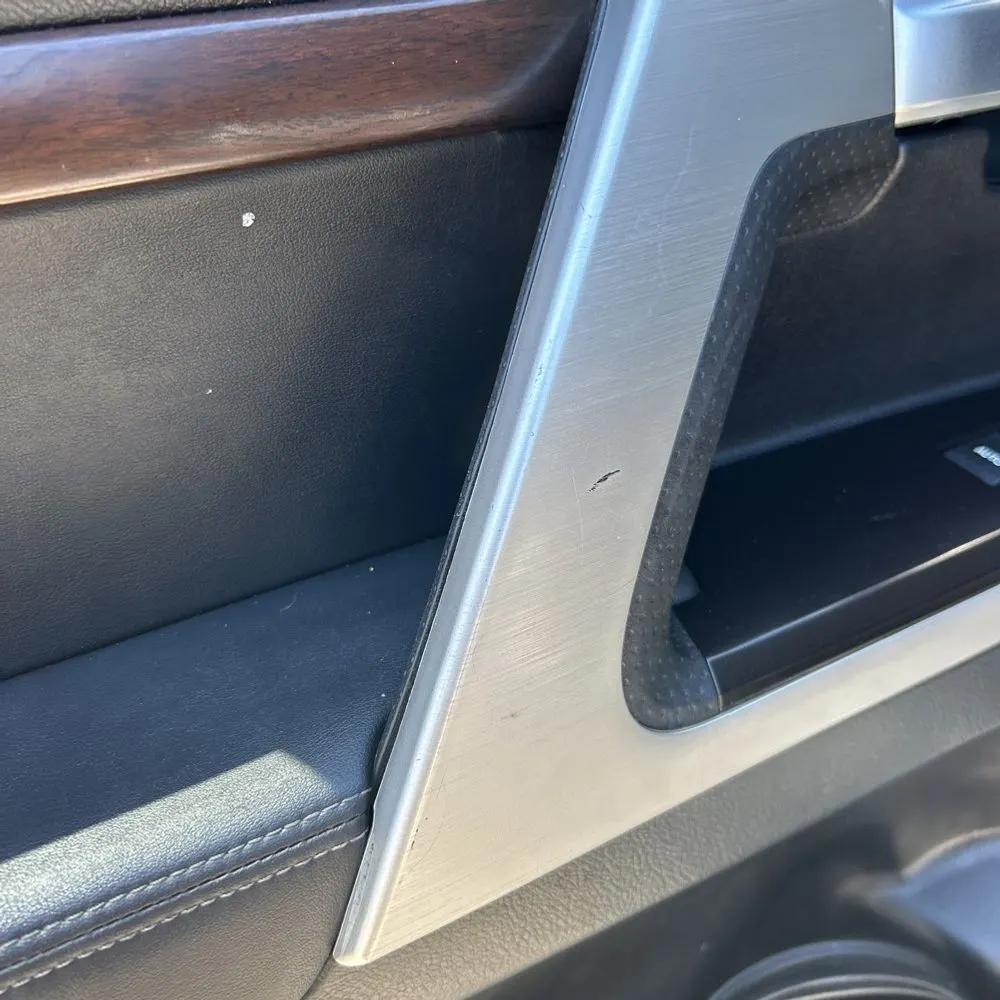 2016 Toyota Land Cruiser Base