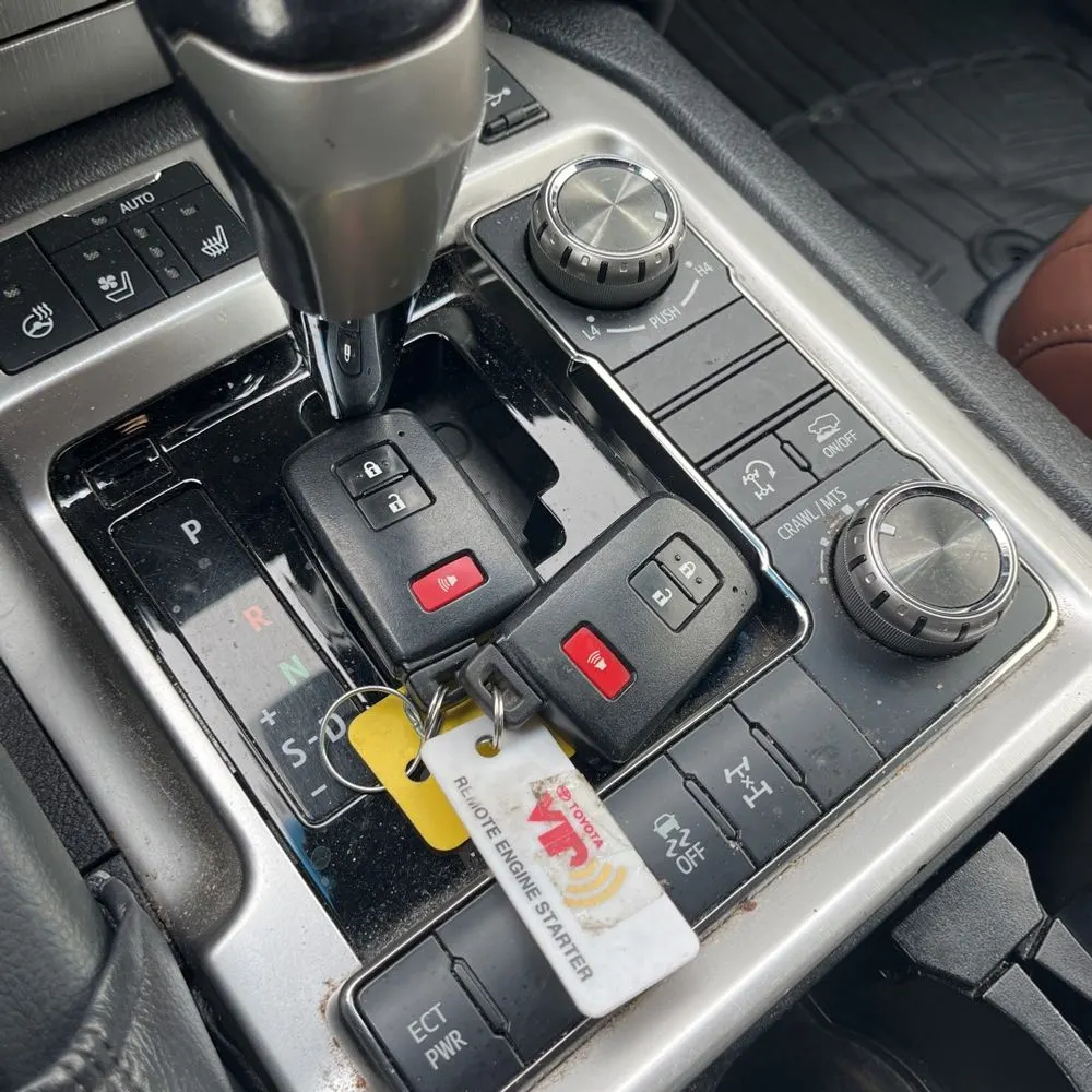 2017 Toyota Land Cruiser Base