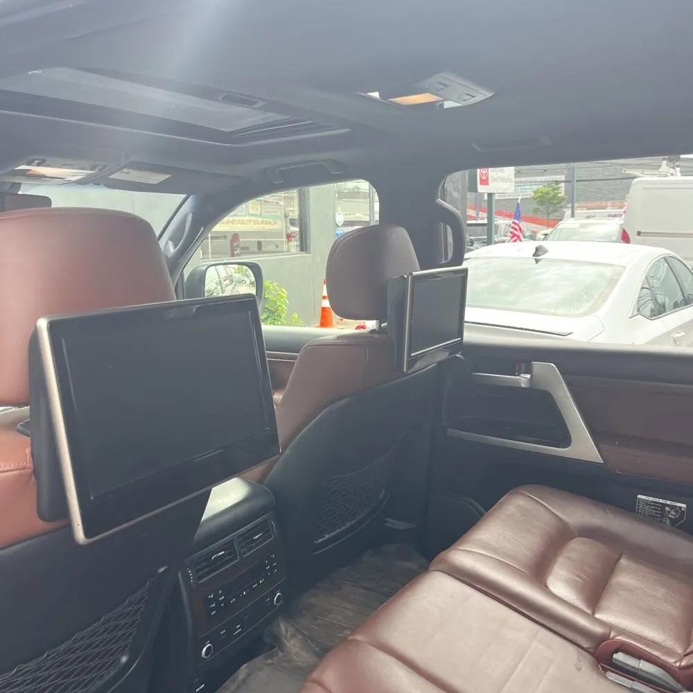 2017 Toyota Land Cruiser Base