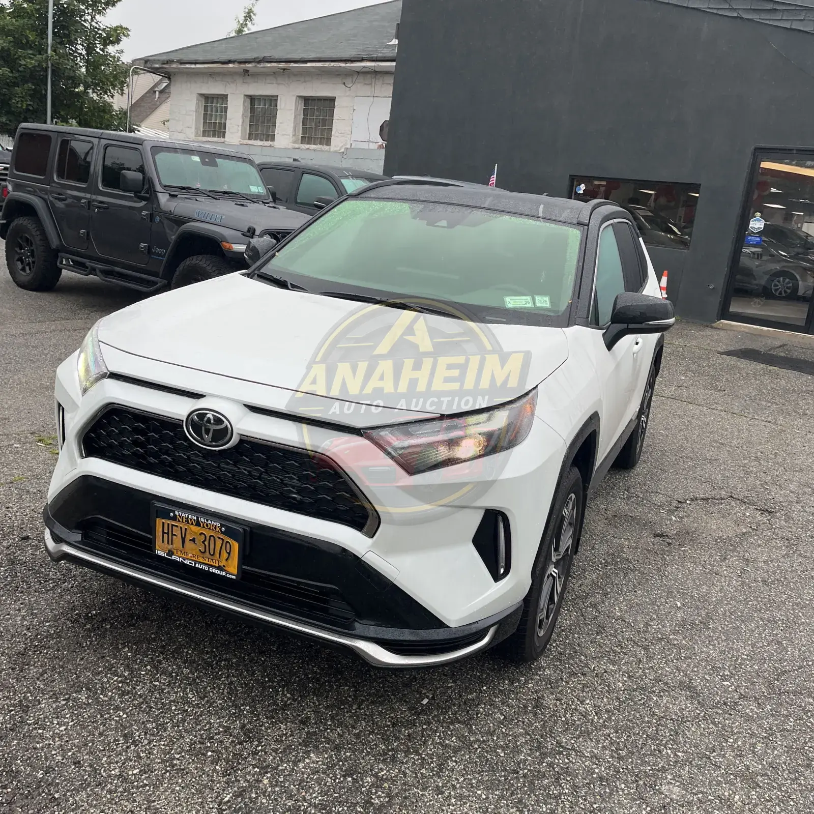 2025 Toyota RAV4 Plug-in Hybrid XSE