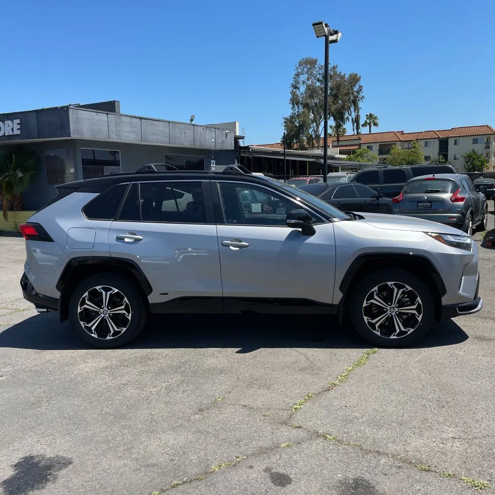 2025 Toyota RAV4 Plug-in Hybrid XSE