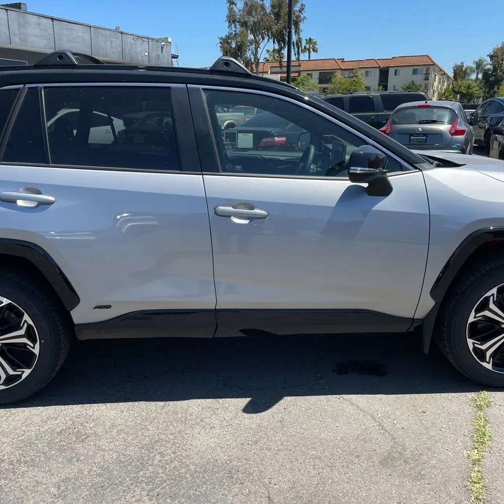 2025 Toyota RAV4 Plug-in Hybrid XSE