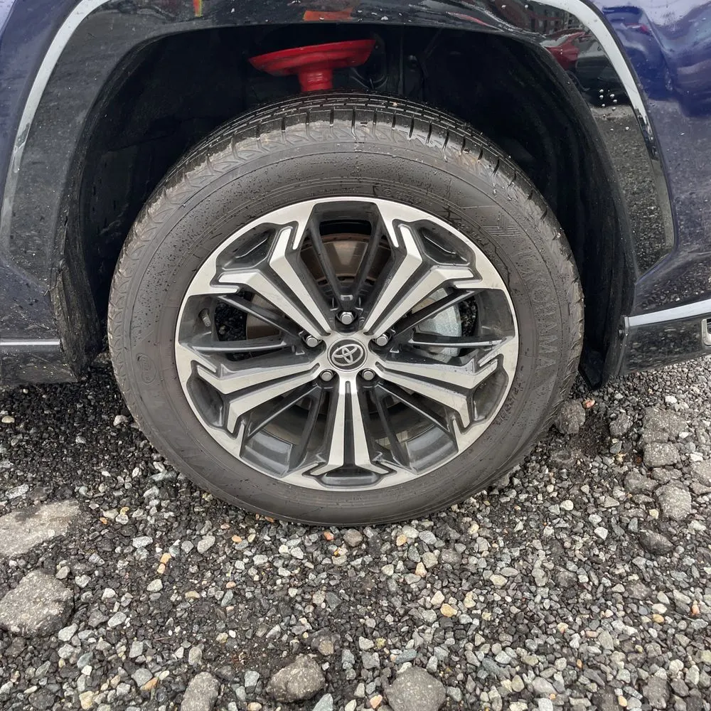 2025 Toyota RAV4 Plug-in Hybrid XSE