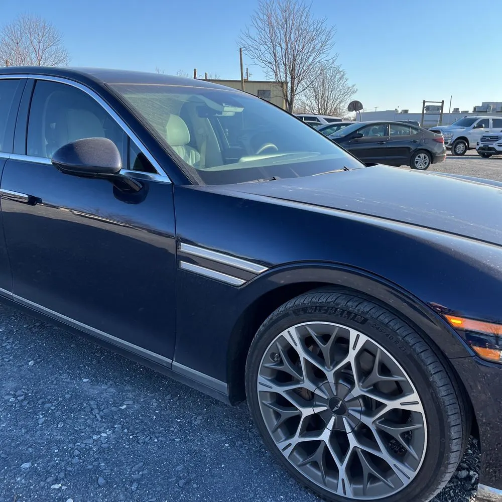 2023 Genesis G90 3.5T e-Supercharger