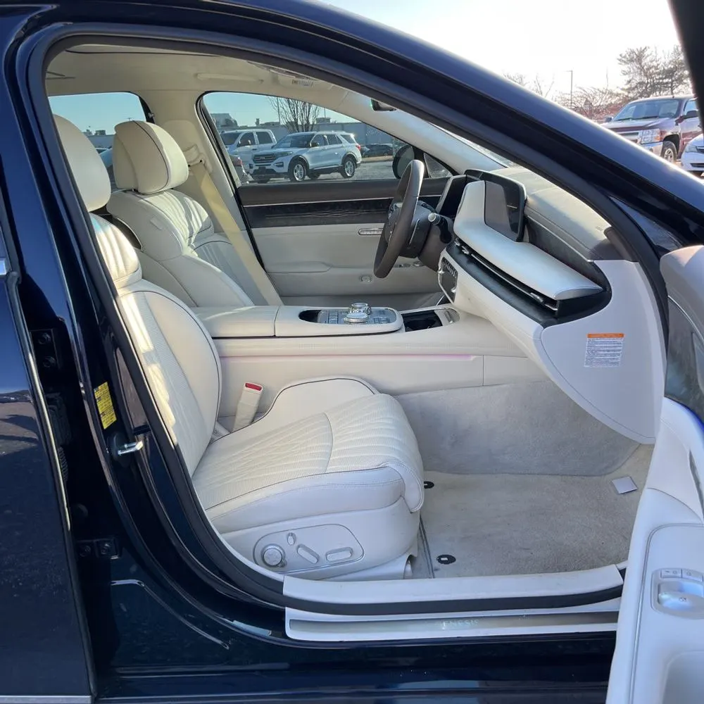 2023 Genesis G90 3.5T e-Supercharger