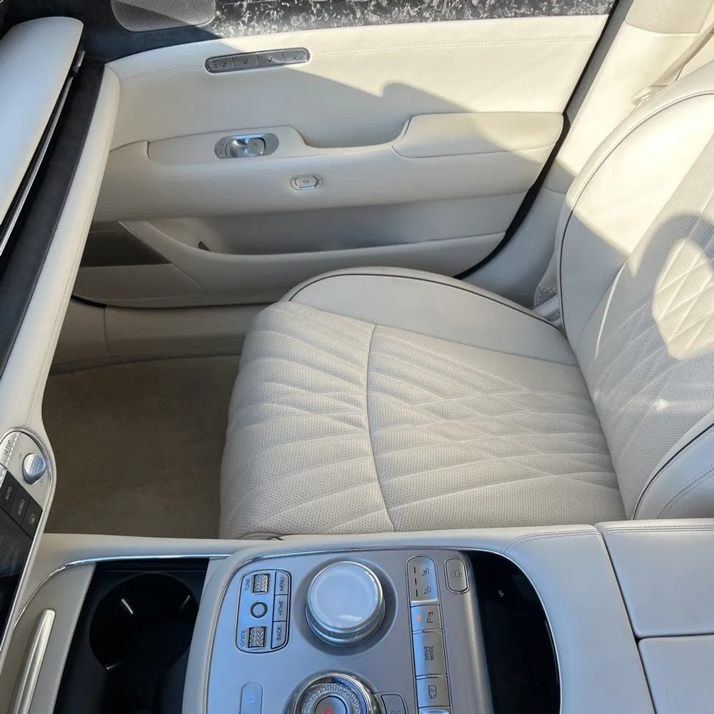 2023 Genesis G90 3.5T e-Supercharger
