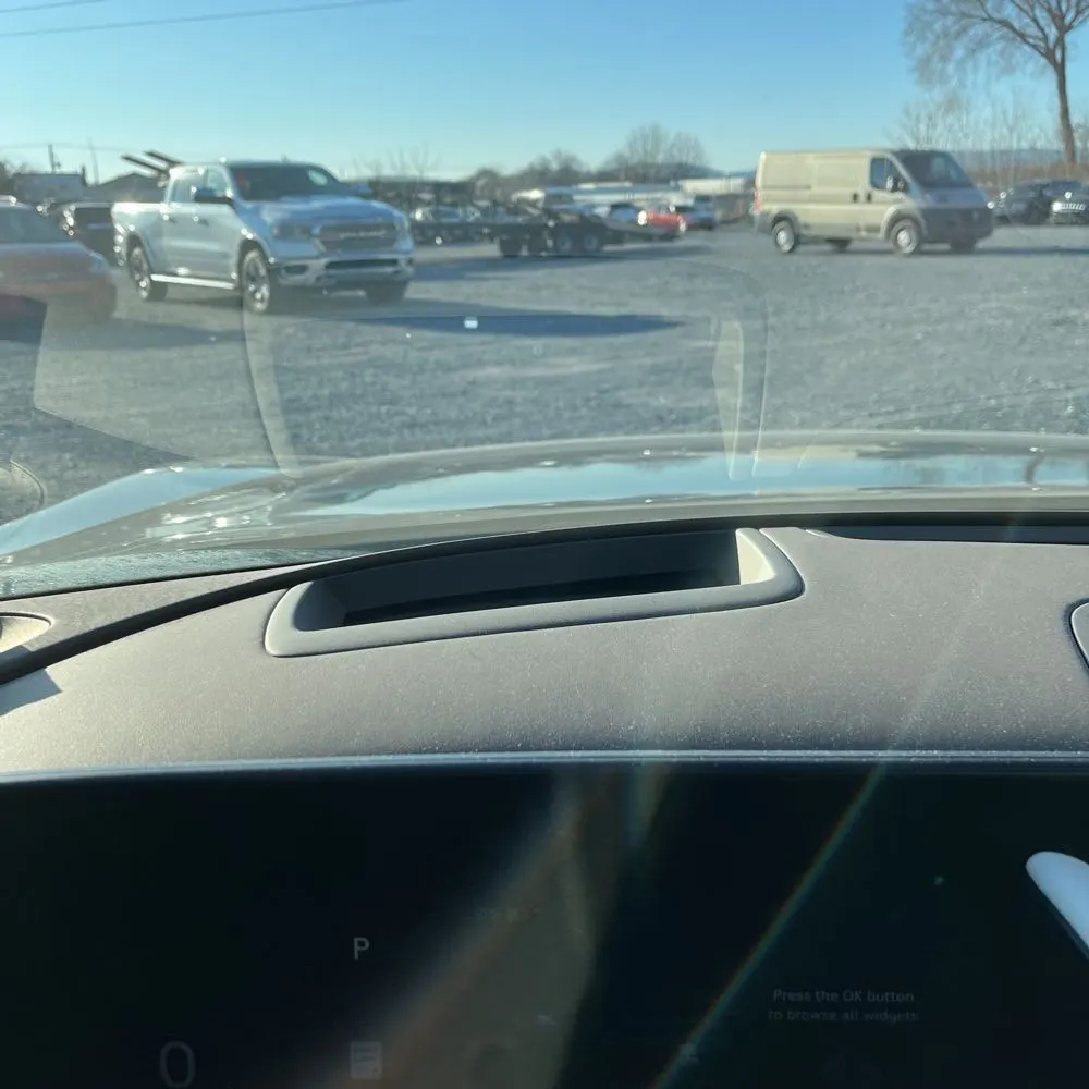 2023 Genesis G90 3.5T e-Supercharger