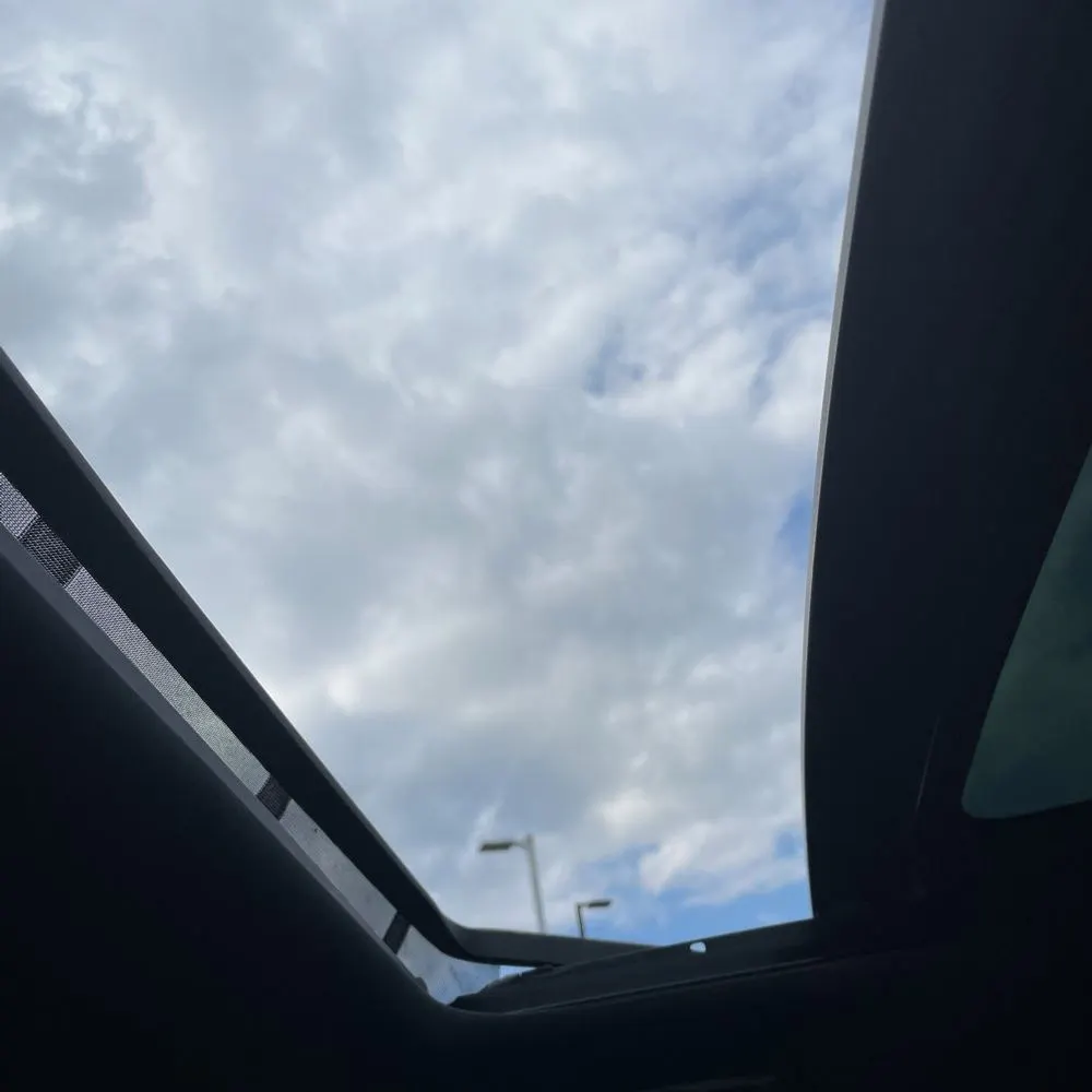 2023 Land Rover Range Rover Sport P360 SE