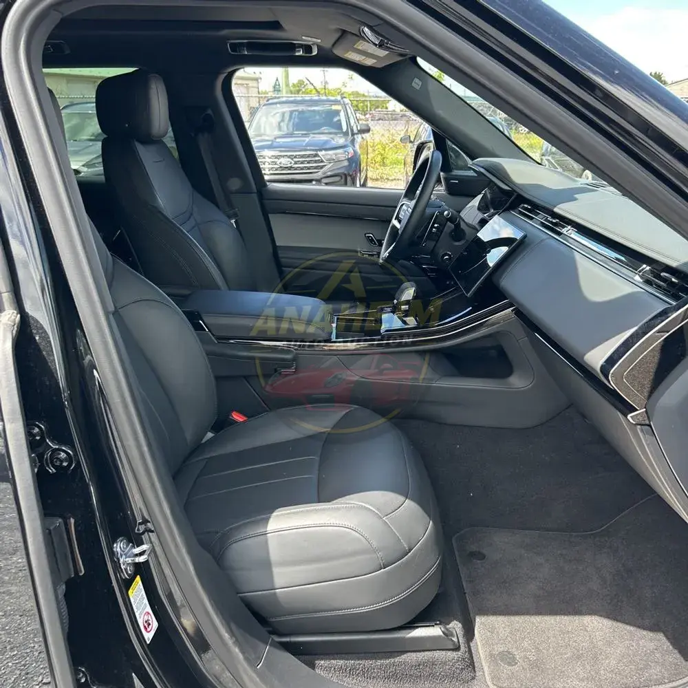 2025 Land Rover Range Rover Sport P360 SE