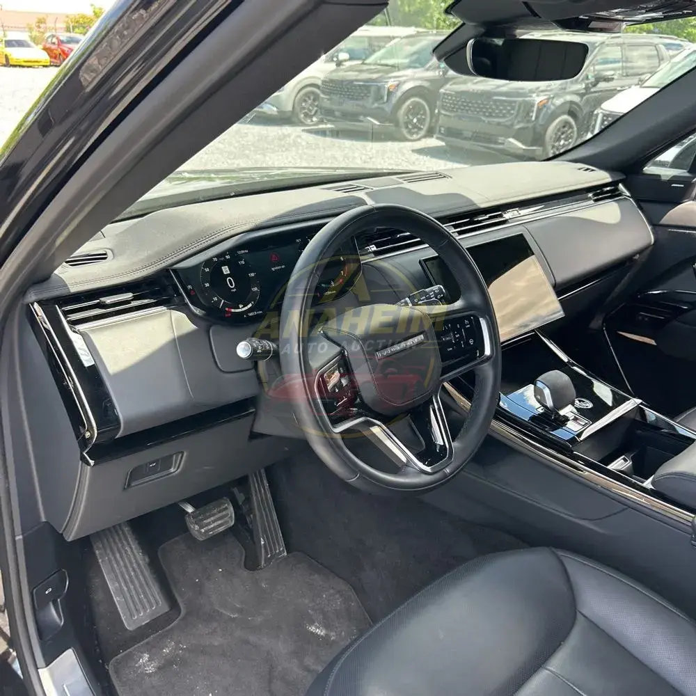 2025 Land Rover Range Rover Sport P360 SE