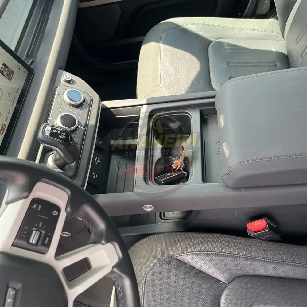 2020 Land Rover Defender 110 First Edition
