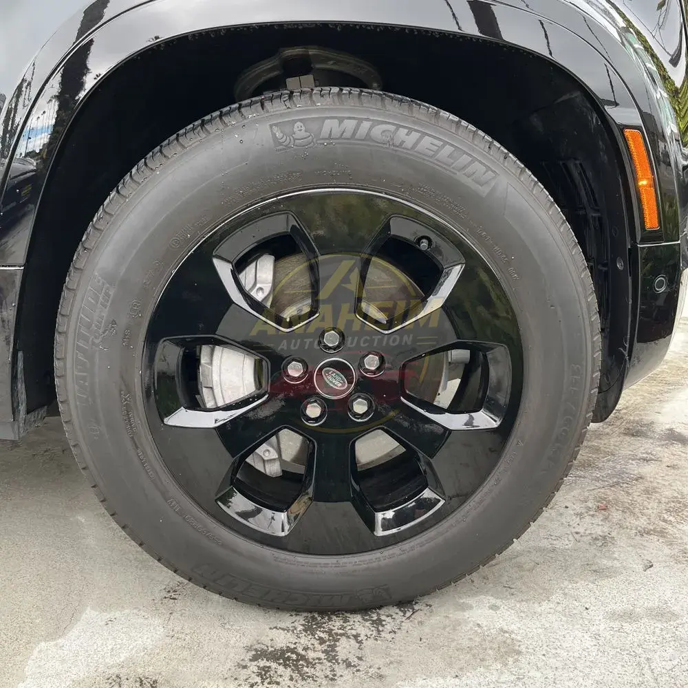 2023 Land Rover Defender 90 X-Dynamic SE