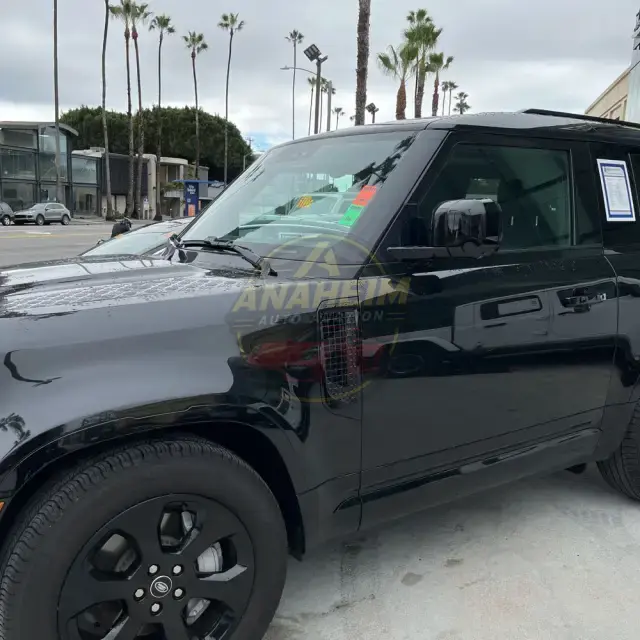 2023 Land Rover Defender 90 X-Dynamic SE