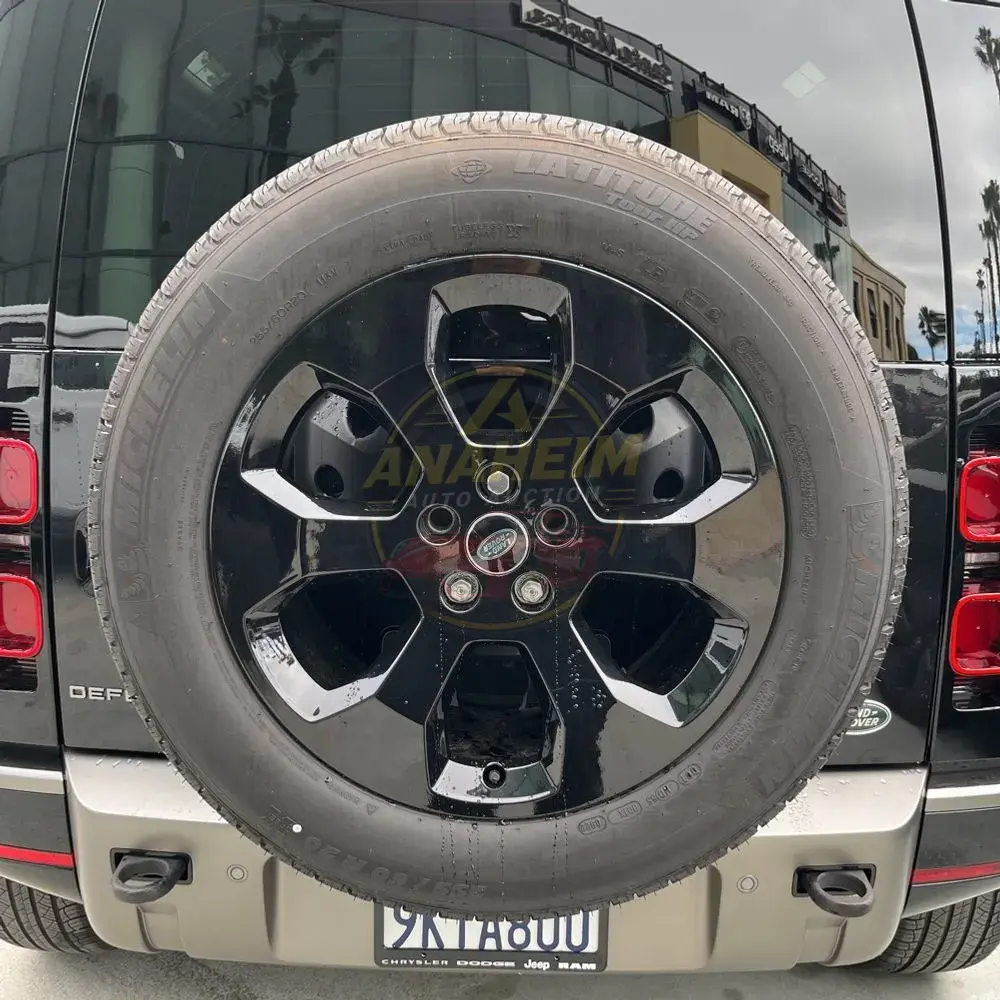 2023 Land Rover Defender 90 X-Dynamic SE