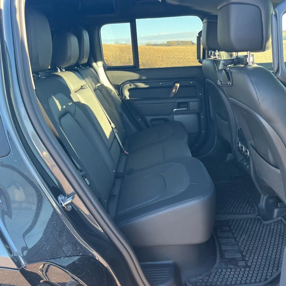 2024 Land Rover Defender 110 P400 X-Dynamic SE